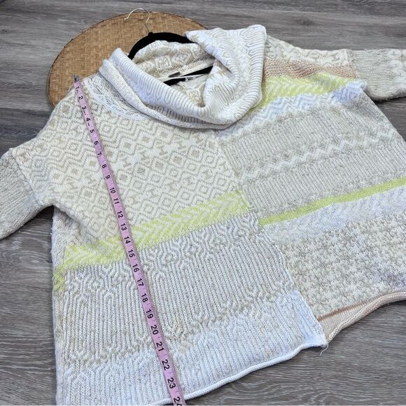Free people boho chevron cowl neck oversized sweater - Picture 6 of 7